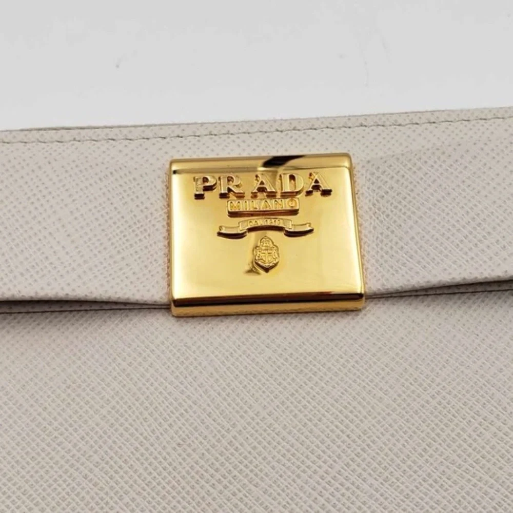 100% Authentic PRADA Saffiano Ribbon Leather Zippy Wallet